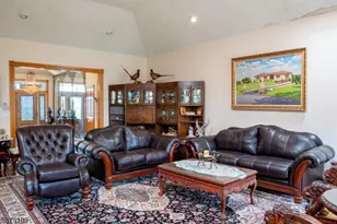 8 Lookout Point Trail, Totowa, NJ 07512 - Photo 9