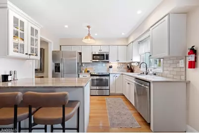 1709 William and Mary Cmn, Hillsborough Township, NJ 08844 - Photo 3