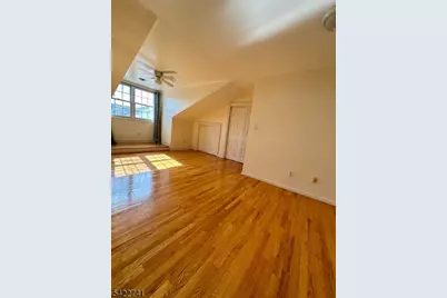 3 Harbor Front Ct, Elizabeth, NJ 07206 - Photo 21