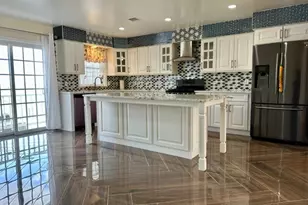 3 Harbor Front Ct, Elizabeth, NJ 07206 - Photo 3