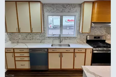 1691 Stuyvesant Ave #B, Union Township, NJ 07083 - Photo 9