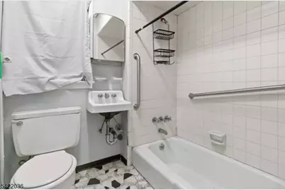 36 Edison St, Bloomfield, NJ 07003 - Photo 17