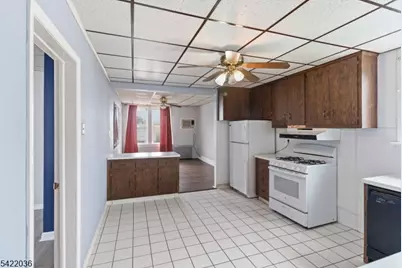 36 Edison St, Bloomfield, NJ 07003 - Photo 5