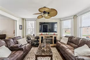 21 Ellington St, East Orange, NJ 07017 - Photo 7