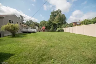 2 Kemp Dr, Springfield, NJ 07081 - Photo 23