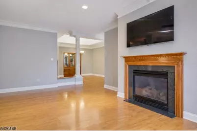 1010 Holly Ln #10, Cedar Grove, NJ 07009 - Photo 5