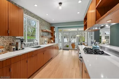 43 Ridgewood Terrace, Maplewood, NJ 07040 - Photo 13