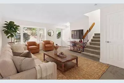 28 Wareham Ct, Scotch Plains Township, NJ 07076 - Photo 3