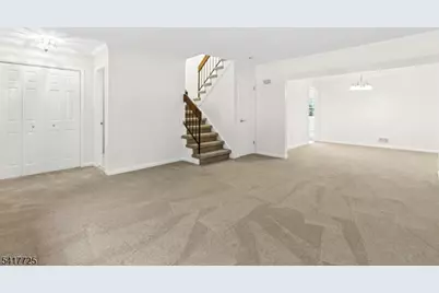 28 Wareham Ct, Scotch Plains Township, NJ 07076 - Photo 5