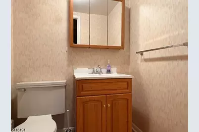 26 Sycamore Ter, Livingston, NJ 07039 - Photo 15