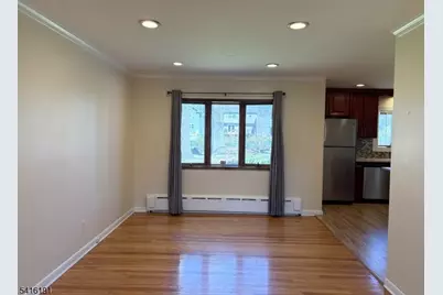 26 Sycamore Ter, Livingston, NJ 07039 - Photo 9