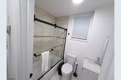 230 Union St, Jersey City, NJ 07304 - Photo 9