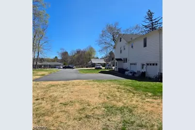 285 Berkshire Valley Rd, Roxbury Township, NJ 07885 - Photo 15