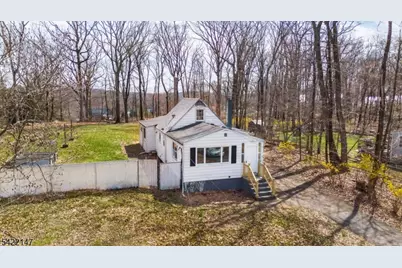 19 Homestead Rd, Jefferson Township, NJ 07849 - Photo 25