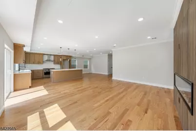 540 Muriel Pkwy, Elizabeth, NJ 07208 - Photo 9