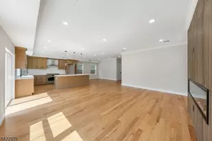 540 Muriel Pkwy, Elizabeth, NJ 07208 - Photo 9