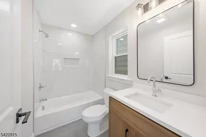 540 Muriel Pkwy, Elizabeth, NJ 07208 - Photo 13