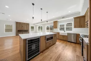 540 Muriel Pkwy, Elizabeth, NJ 07208 - Photo 7