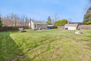 25 Railroad Ave, Califon, NJ 07830 - Photo 23