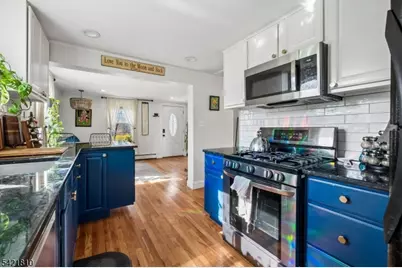 25 Railroad Ave, Califon, NJ 07830 - Photo 9