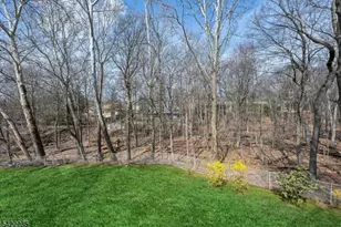 9 Oxford Dr, Livingston, NJ 07039 - Photo 33