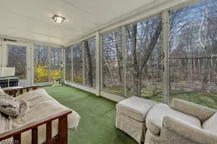 9 Oxford Dr, Livingston, NJ 07039 - Photo 19