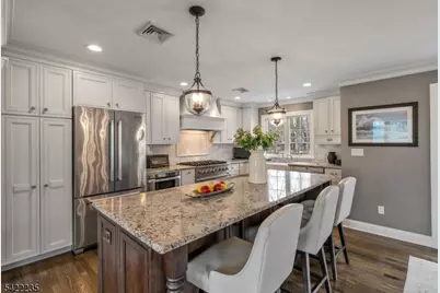 9 Oxford Dr, Livingston, NJ 07039 - Photo 7