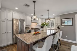 9 Oxford Dr, Livingston, NJ 07039 - Photo 7