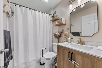 9 Ruby Ct, Franklin Township, NJ 08823 - Photo 7