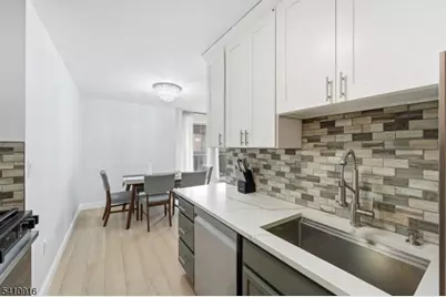 712 N Broad St #3C, Elizabeth, NJ 07208 - Photo 13