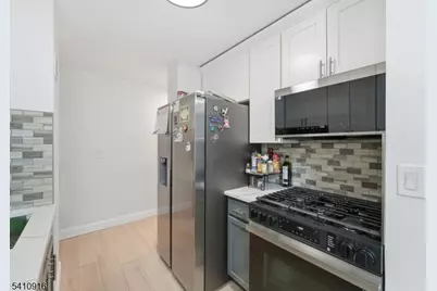 712 N Broad St #3C, Elizabeth, NJ 07208 - Photo 11