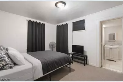 726 14th Ave, Paterson, NJ 07504 - Photo 13