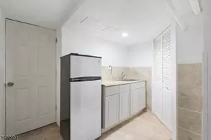 726 14th Ave, Paterson, NJ 07504 - Photo 17