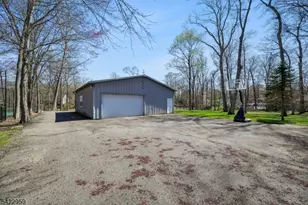 47 Crossbrook Rd, Livingston, NJ 07039 - Photo 35