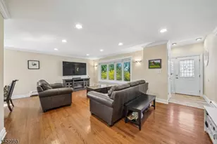 47 Crossbrook Rd, Livingston, NJ 07039 - Photo 3