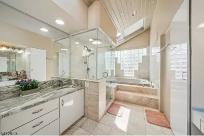 47 Crossbrook Rd, Livingston, NJ 07039 - Photo 19