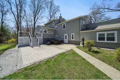 47 Crossbrook Rd, Livingston, NJ 07039 - Photo 33