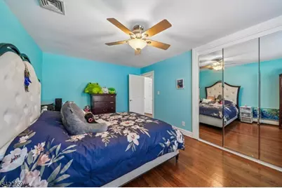 47 Crossbrook Rd, Livingston, NJ 07039 - Photo 15