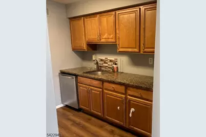 7 Foxtail Lane, South Brunswick Township, NJ 08852 - Photo 3