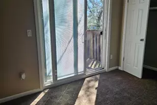 341 Tebe Pl, Union Township, NJ 07088 - Photo 7