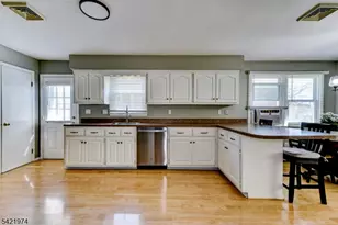 72A Pine St, Bridgewater, NJ 08807 - Photo 11