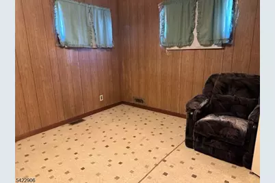 14 Hillcrest Ave, Franklin Township, NJ 08873 - Photo 9