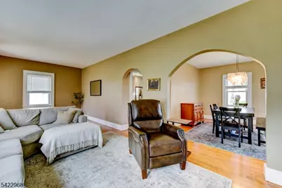 425 Bartine St, Somerville, NJ 08876 - Photo 9