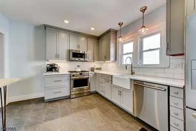 425 Bartine St, Somerville, NJ 08876 - Photo 15