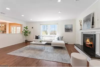 19 Breton Dr, Montville Township, NJ 07058 - Photo 7