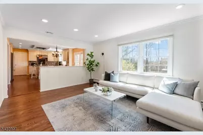 19 Breton Dr, Montville Township, NJ 07058 - Photo 9