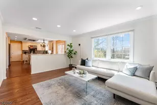 19 Breton Dr, Montville Township, NJ 07058 - Photo 9