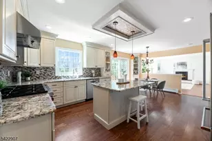 19 Breton Dr, Montville Township, NJ 07058 - Photo 15