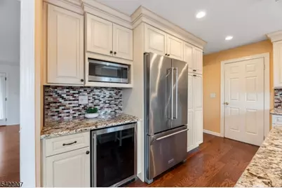 19 Breton Dr, Montville Township, NJ 07058 - Photo 13