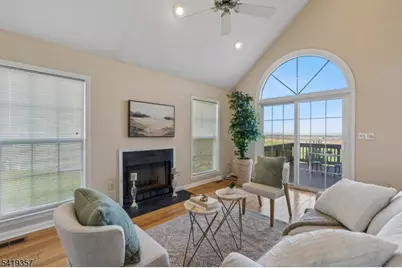 163 Dezenzo Ln, West Orange Township, NJ 07052 - Photo 17